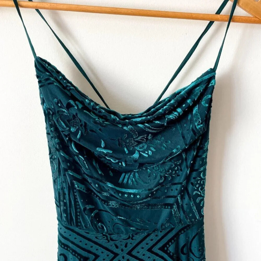 Urban Outfitters UO Lexi Velvet Cowl Neck Mini Dress Emerald Green Size Small - Picture 4 of 8